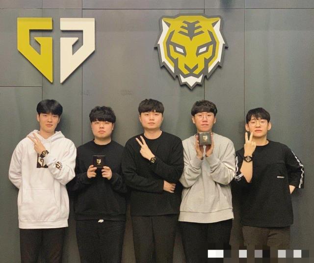 创历史纪录 创历史纪录