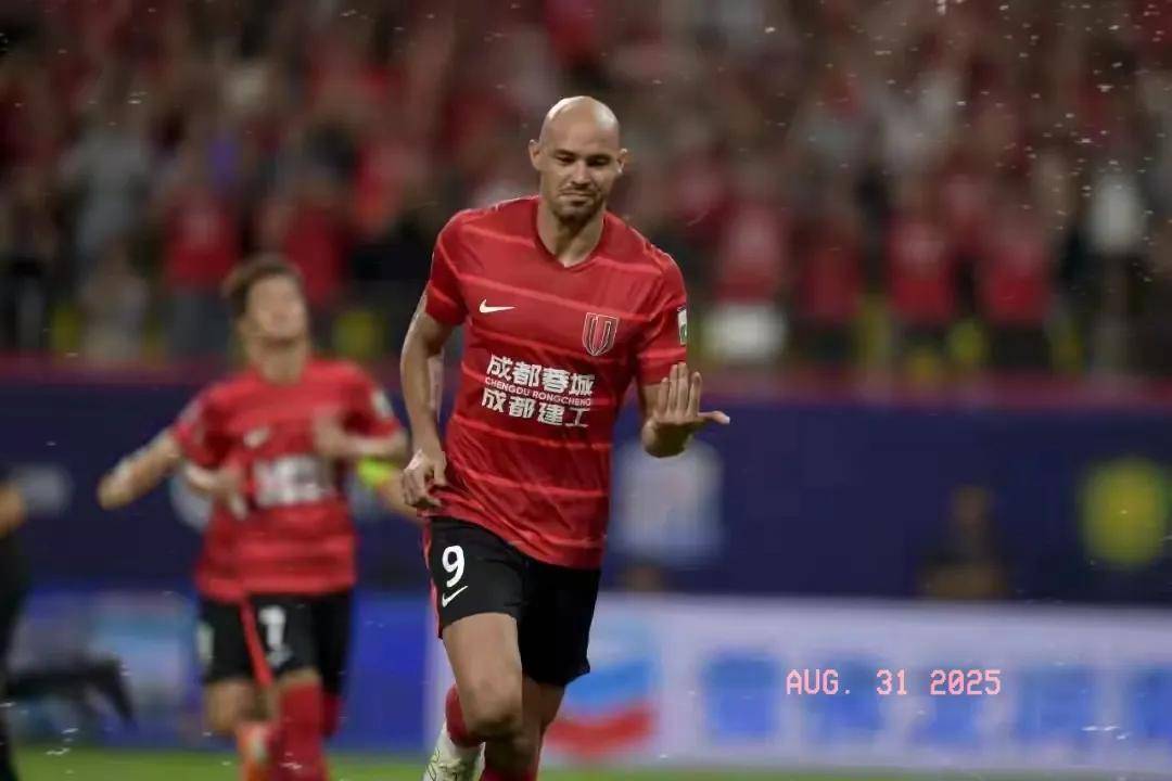 员冲上前来 员冲上前来