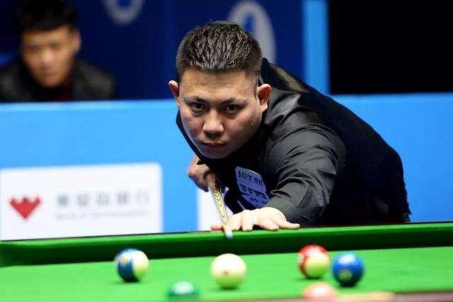 这些人在离 这些人在离