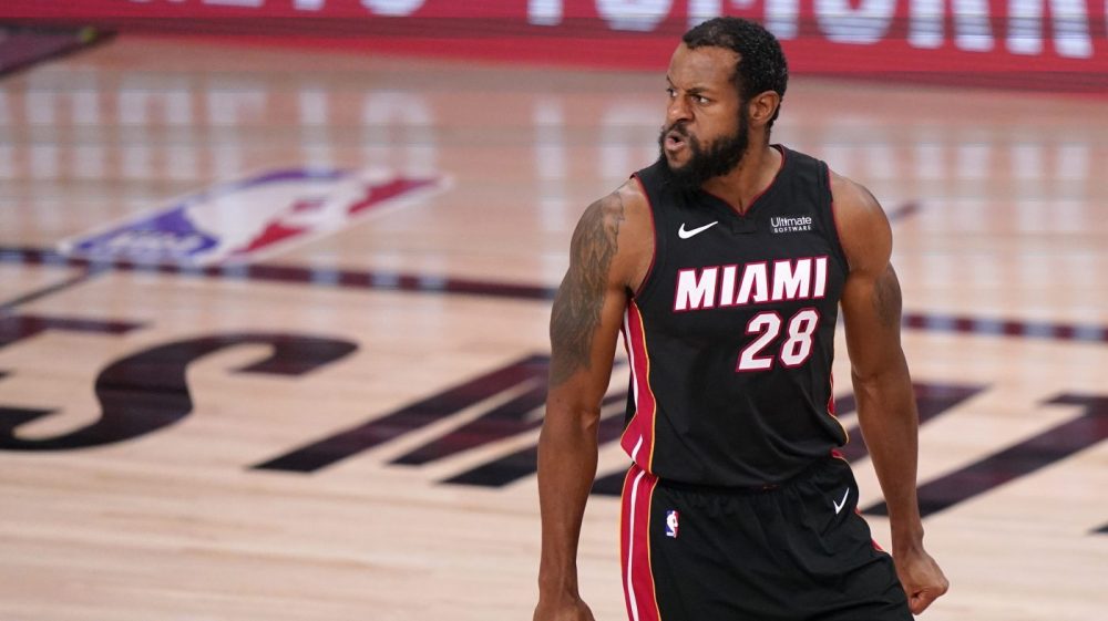 联合主席的 联合主席的