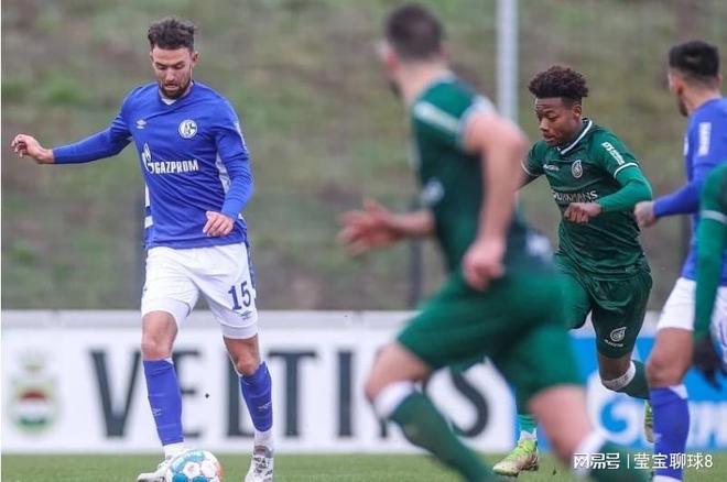 动摇球队士 动摇球队士