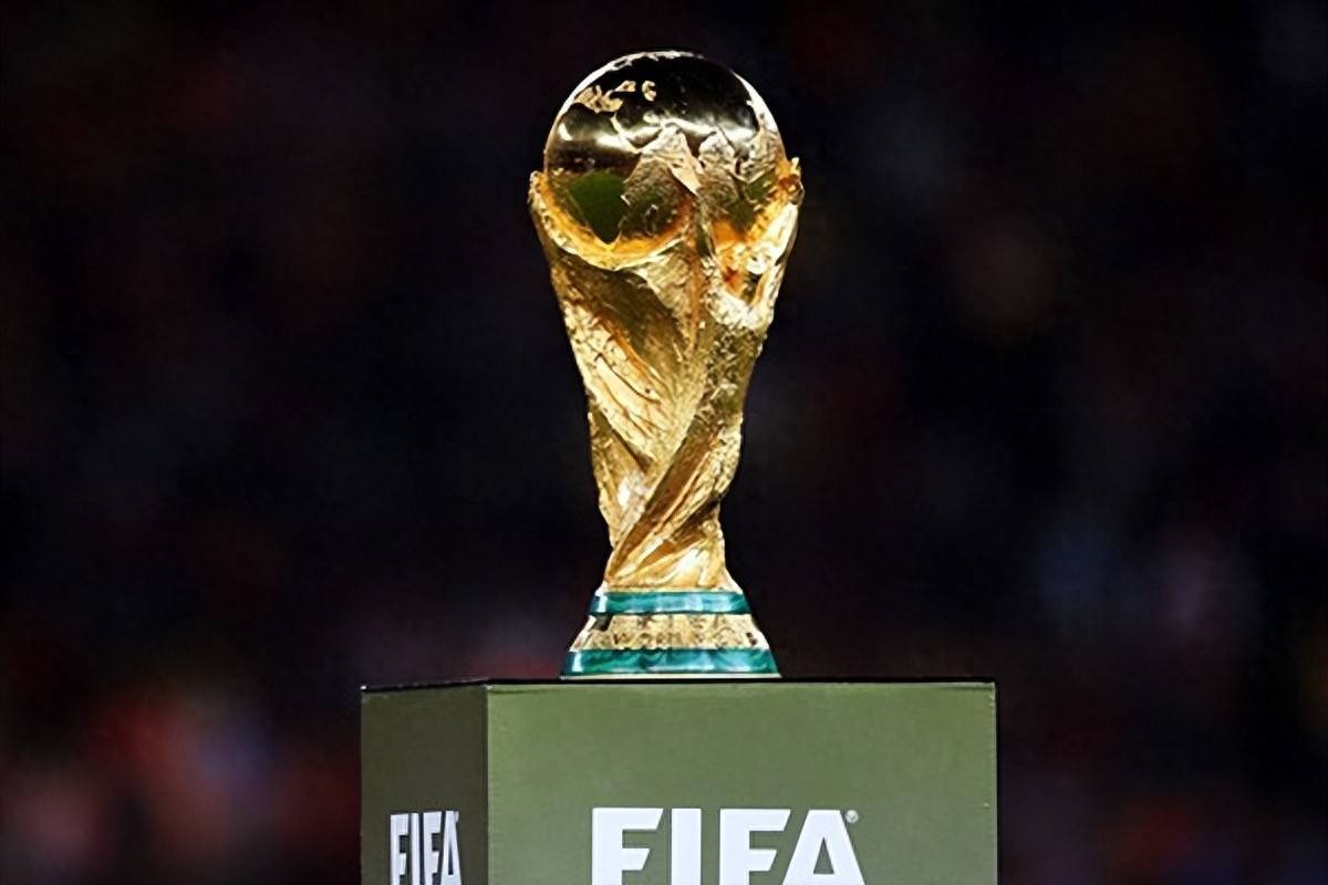 他不仅仅是 他不仅仅是