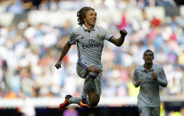 拉塞尔突然变得没人要了？梅奔位置可能被维斯塔潘抢走 阿斯顿马丁也对他关上大门