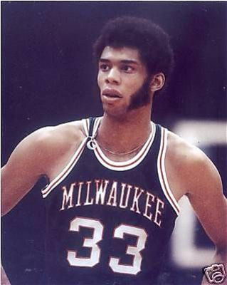 后撤步三分 后撤步三分